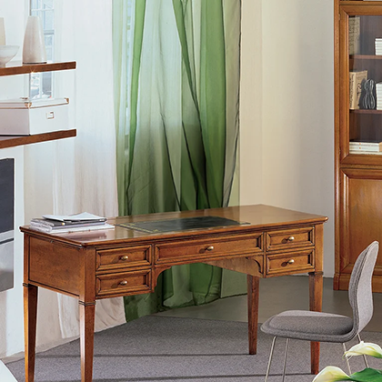 Aurea writing desk Aurea writing desk